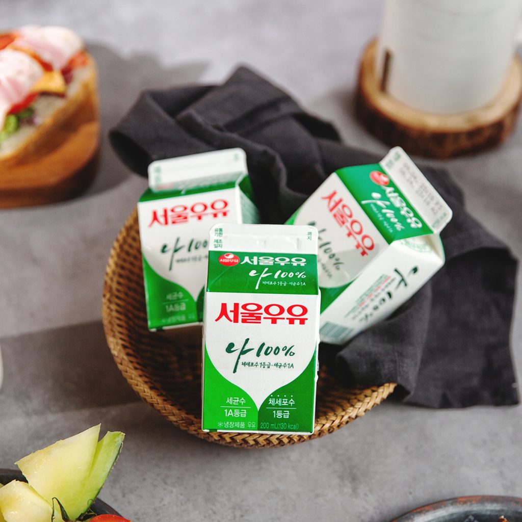 Những thói quen kiêng kị thú vị của người Hàn trước kỳ thi Đại học quan trọng 2 Uống sữa Seoul