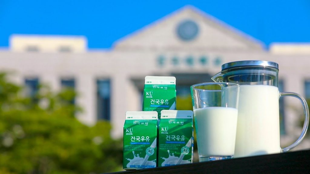 Những thói quen kiêng kị thú vị của người Hàn trước kỳ thi Đại học quan trọng 4 Uống sữa Konkuk