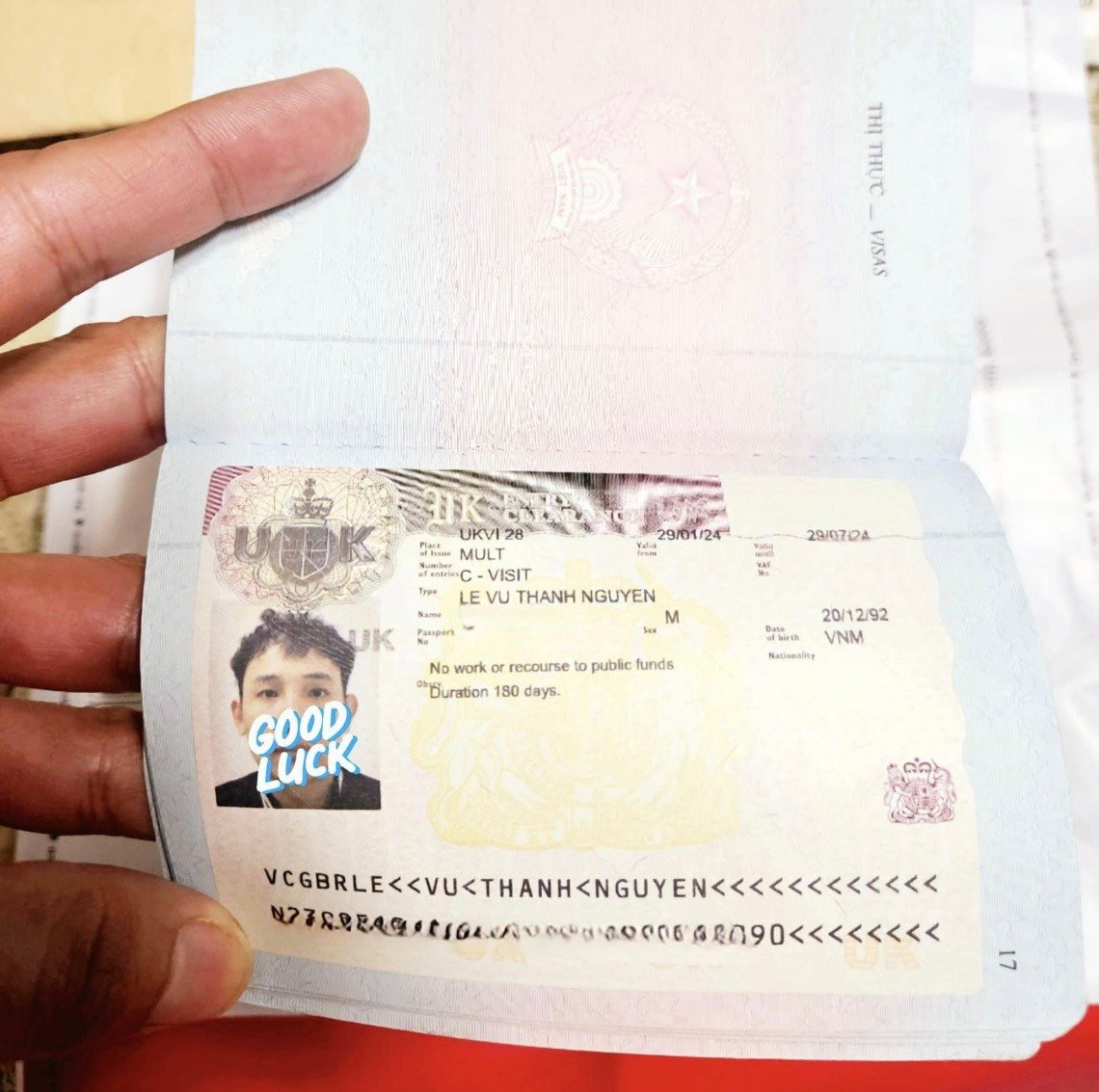 GO-KOREA Kinh nghiệm xin visa Anh tại Hàn Quốc 1 Hình ảnh từ GO-KOREA: z5655487748145 fb7b9d74a2cd89a550b85775ab070b88